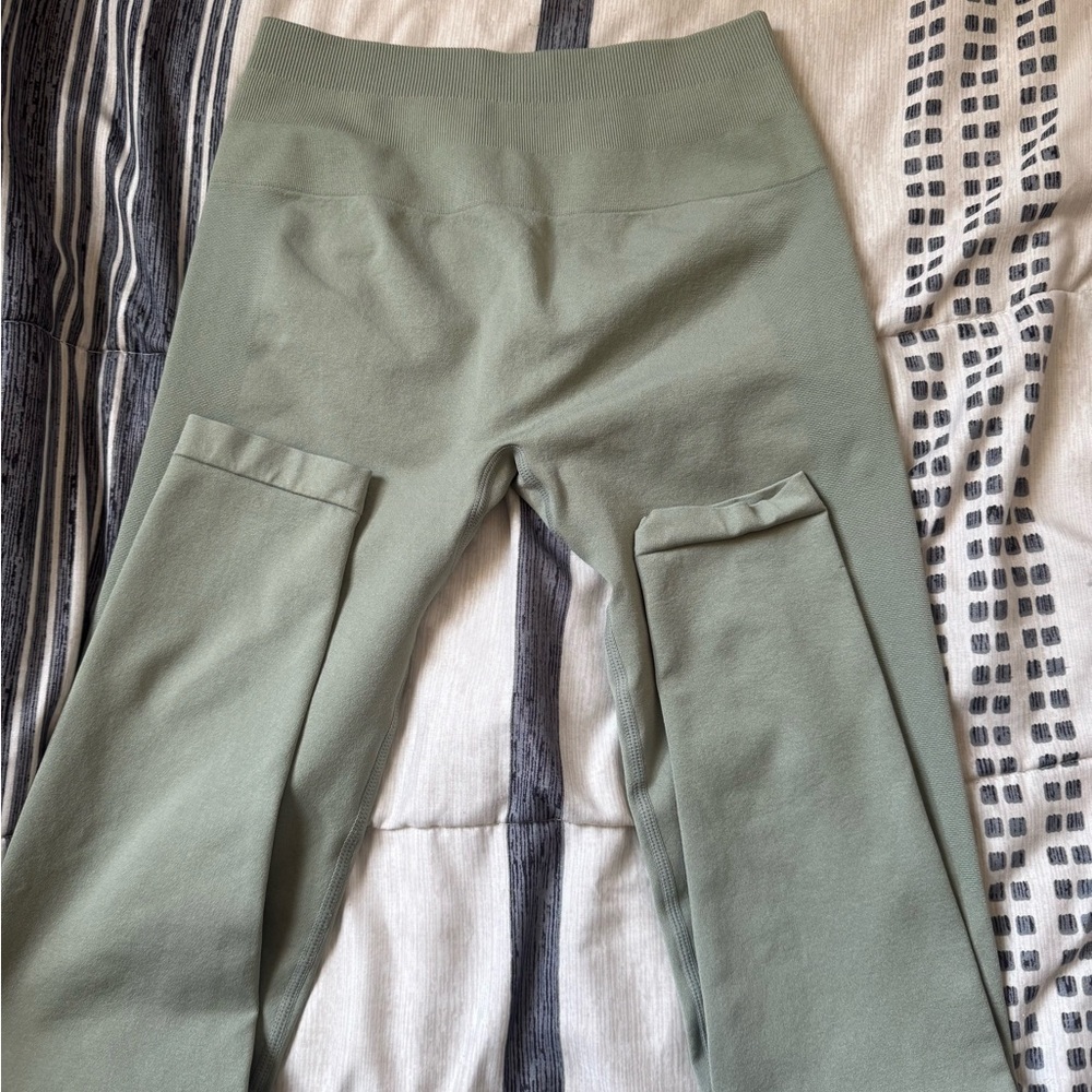 Aurola sage color